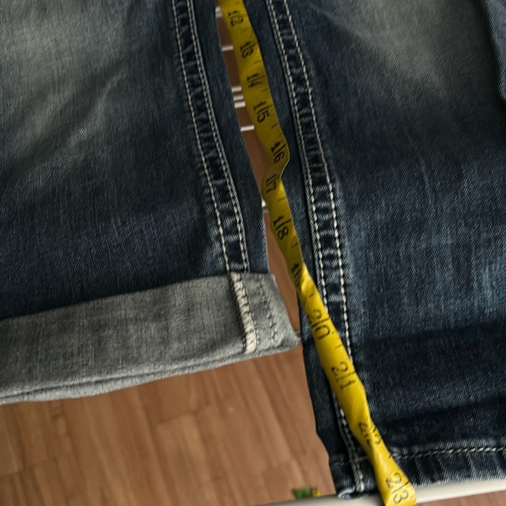 Miss Me mid-rise Americana capris - Picture 6 of 6